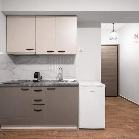 Patron, Nilie Hospitality Mgmt Soluň