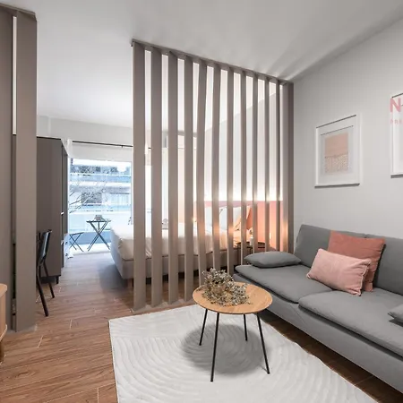 Patron, Nilie Hospitality Mgmt Soluň