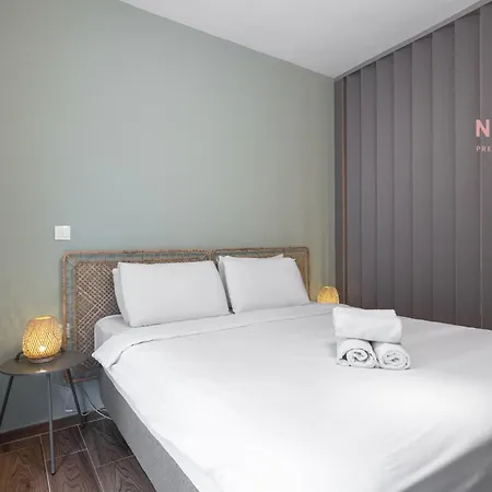 Patron, Nilie Hospitality Mgmt Soluň