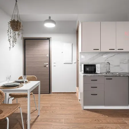 Patron, Nilie Hospitality Mgmt Apartmán